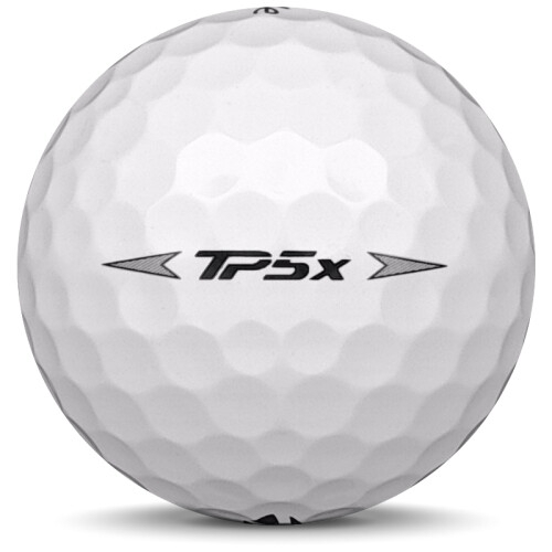 Golfboll av modellen TaylorMade TP5x i 2020 års version med vit färg från sidan